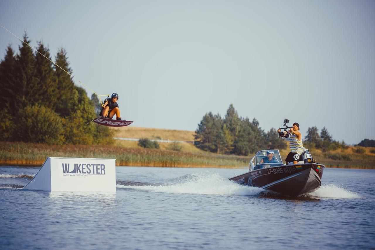 Вилла Wakepond Atostogu Slenis Аникщяй Экстерьер фото
